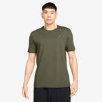 Vêtements Nike Nike Sportswear Club T-shirt Hommes - kaki, 
