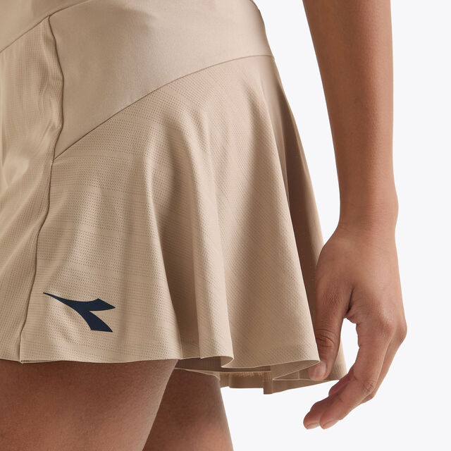 Diadora